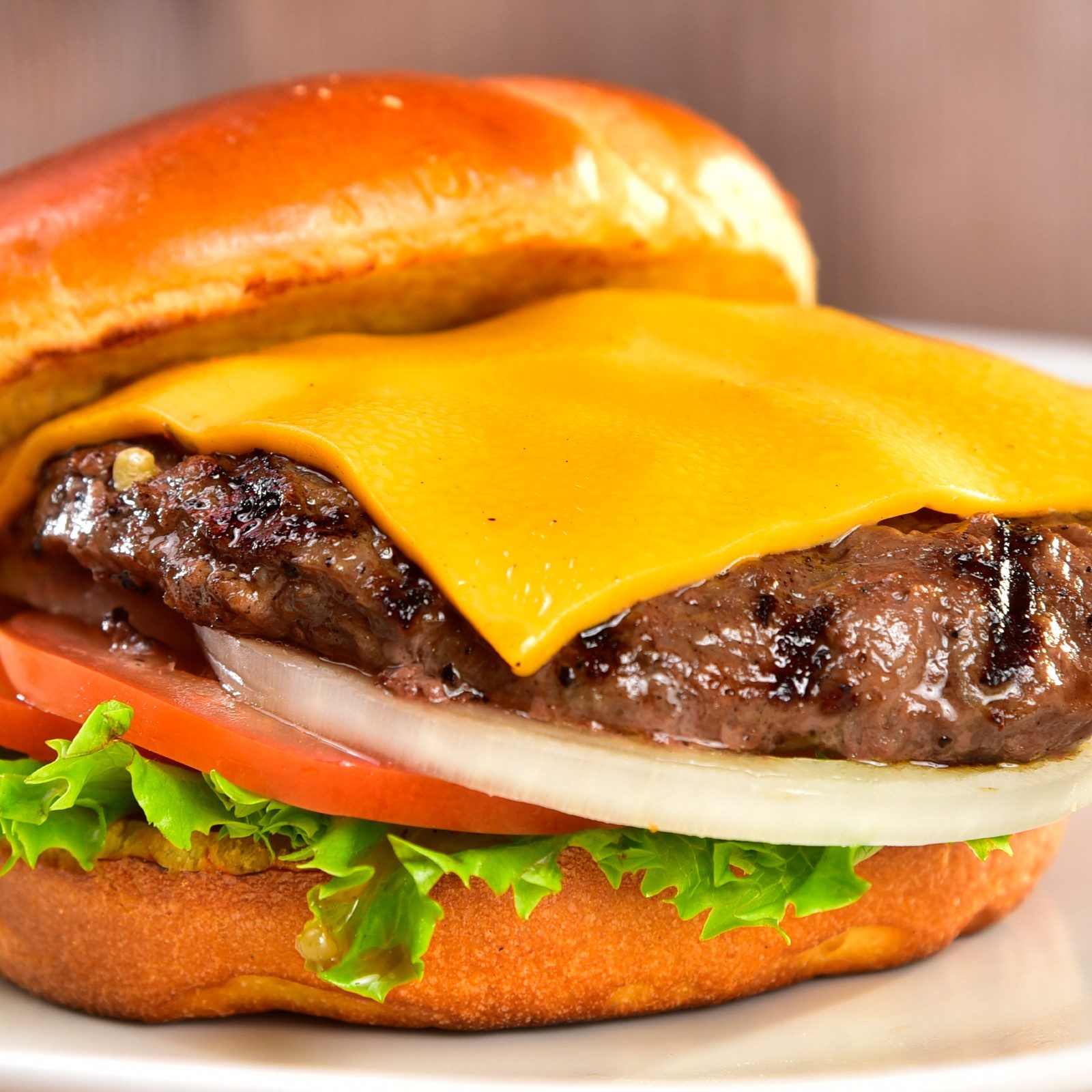 Classic Cheeseburger.